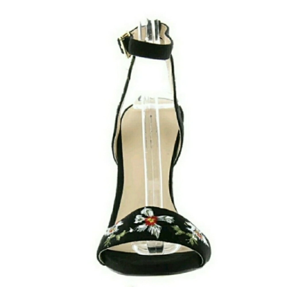 Brand New Bebe Ingram Women's sandal